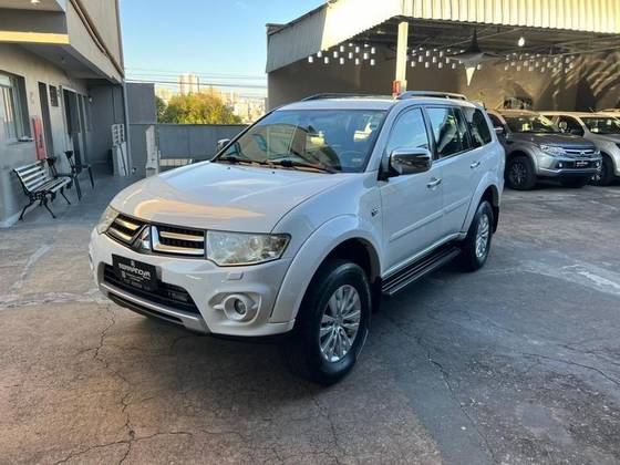 MITSUBISHI PAJERO DAKAR 3.2 4X4 16V TURBO INTERCOOLER DIESEL 4P AUTOMÁTICO MITSUBISHI PAJERO DAKAR 3.2 4X4 16V TURBO INTERCOOLER DIESEL 4P AUTOMÁTICO